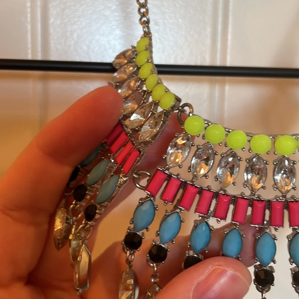 Bibb Statement Necklace- 6 Layers of beading- Costume Jewelry - Picture 4 of 5